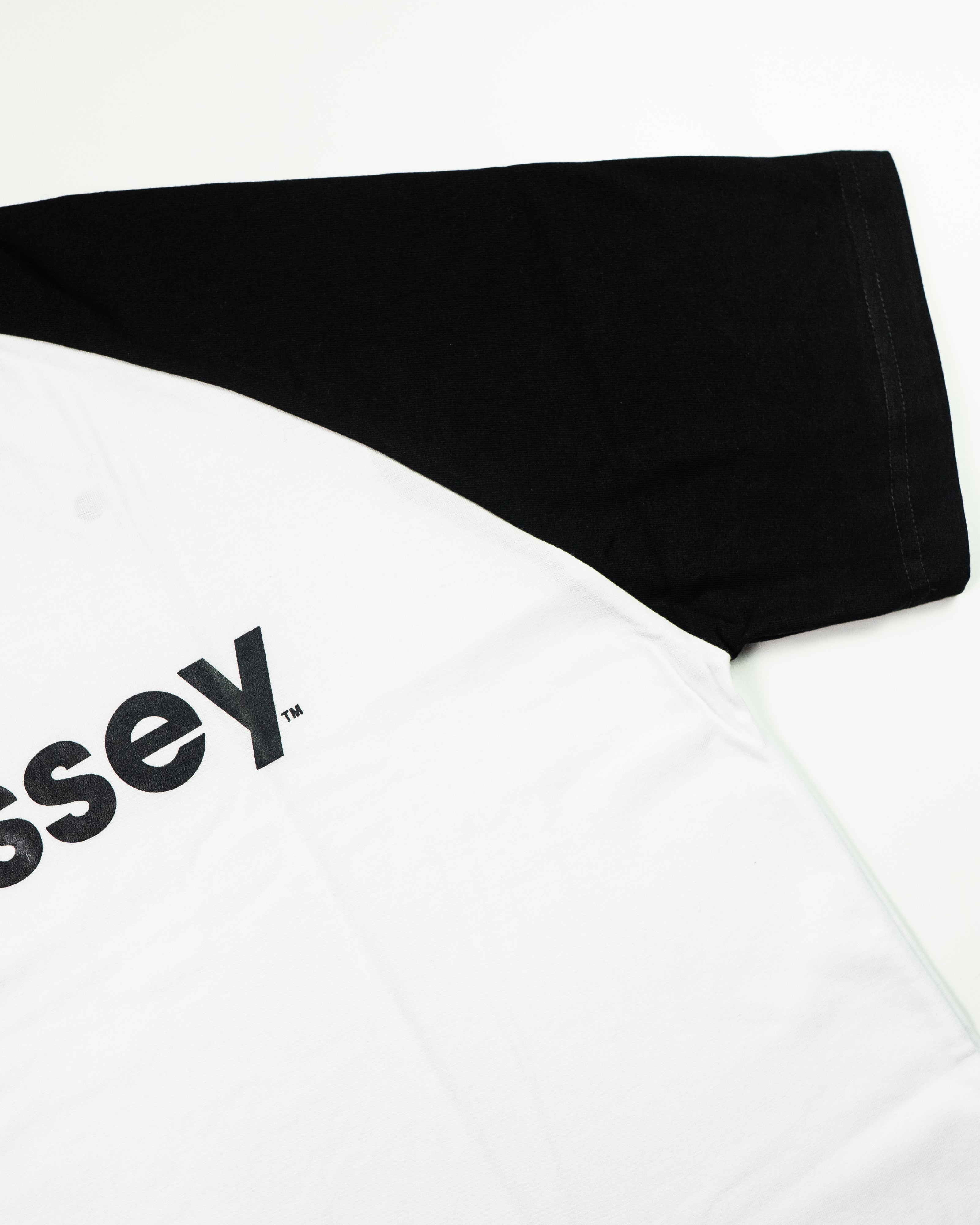Raglan (Black)